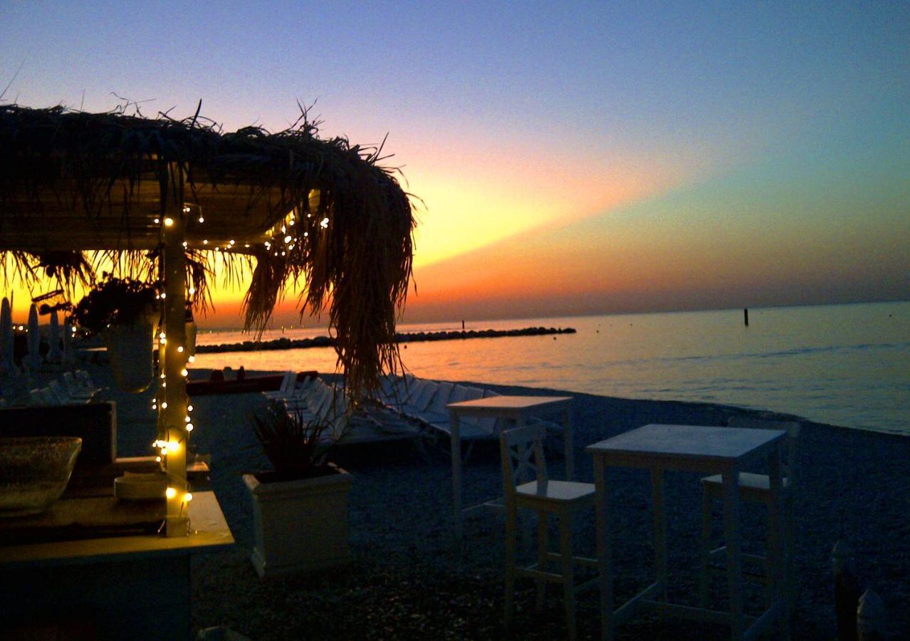 Villa Sant'Elena Morro dʼAlba Dış mekan fotoğraf