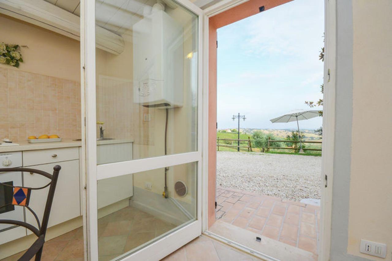 Villa Sant'Elena Morro dʼAlba Dış mekan fotoğraf